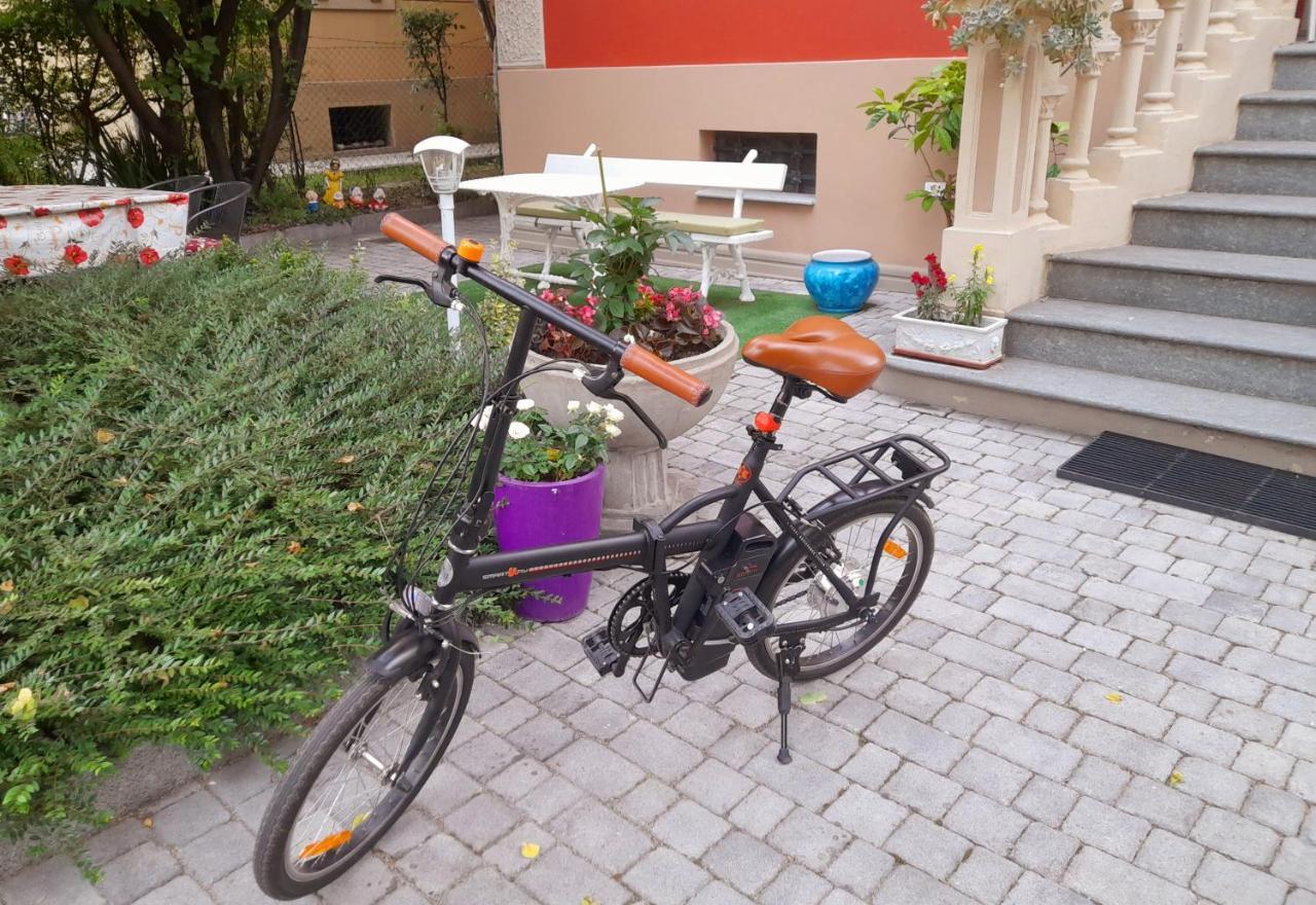 Meuble' 21 Di Anna Hotel Reggio Emilia Exterior photo