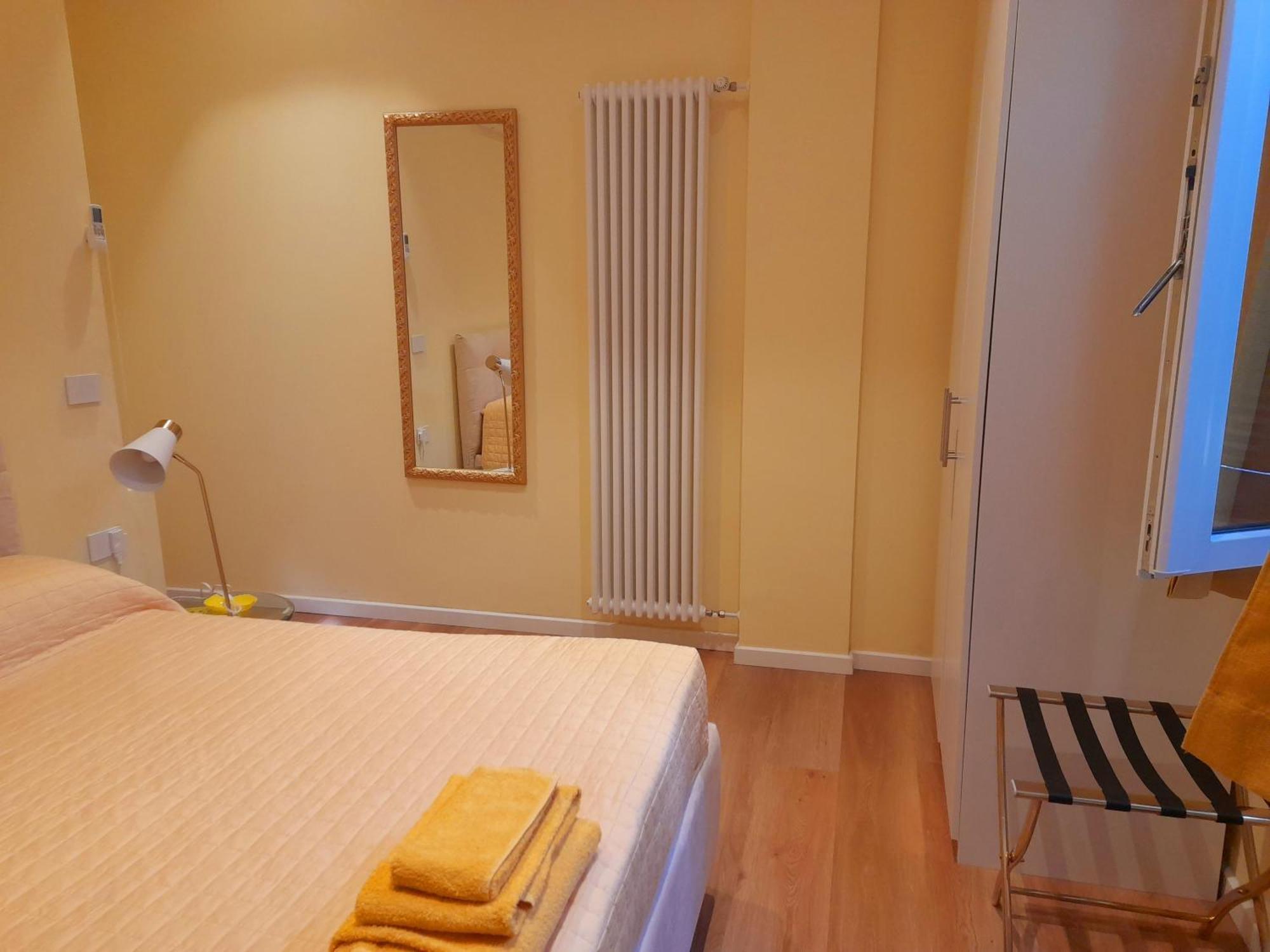 Meuble' 21 Di Anna Hotel Reggio Emilia Room photo