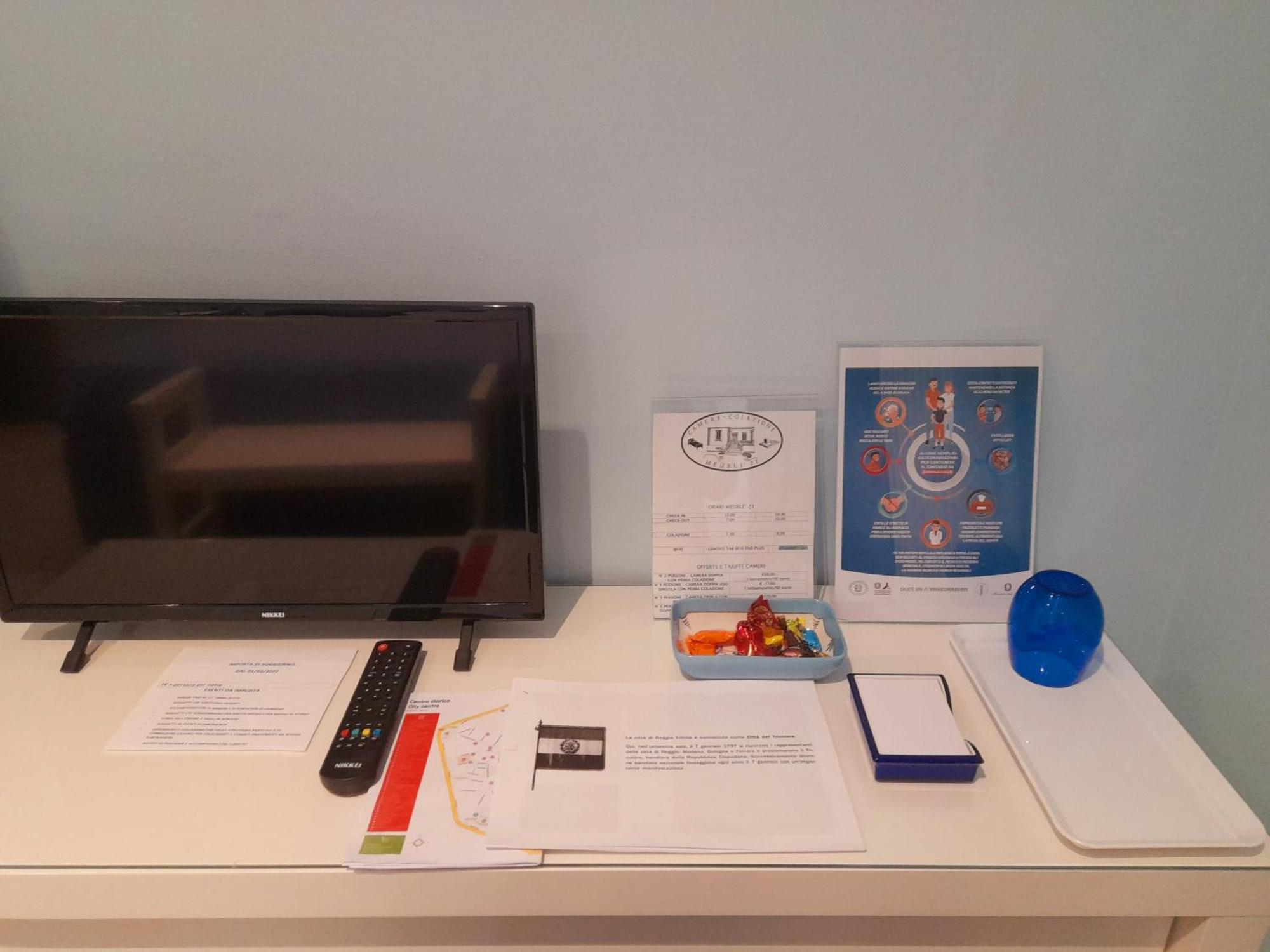 Meuble' 21 Di Anna Hotel Reggio Emilia Room photo